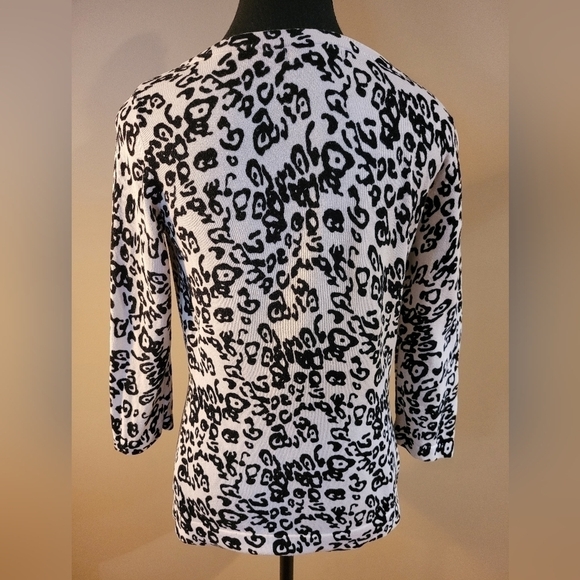 DALIA Sweater, Lightweight, Off-White With Black Pattern, Size Small - Picture 3 of 10